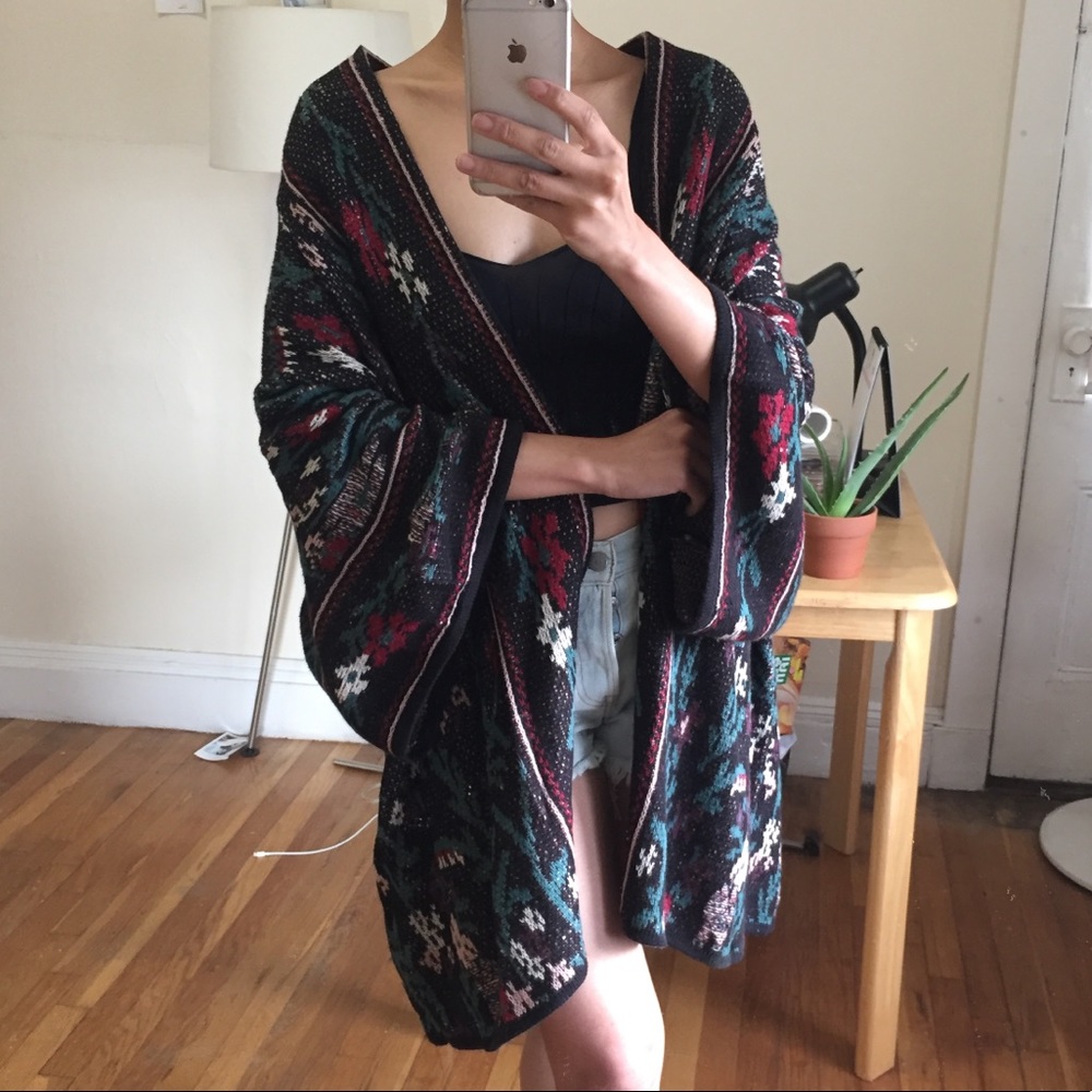 ❤️Urban Outfitters poncho ❤️